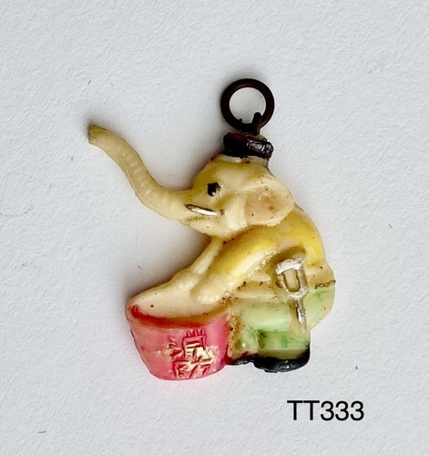 Circus elephant with - tub, asian